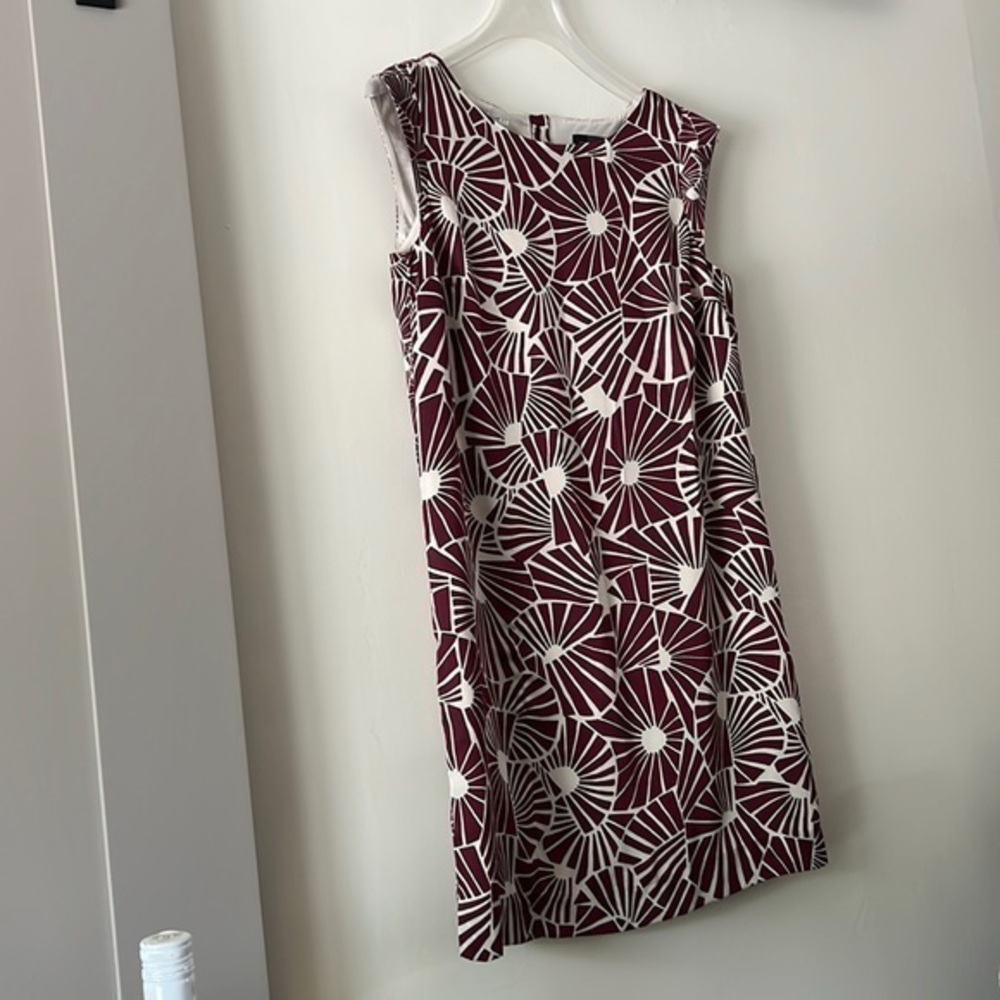 The limited size extra small dress with button detail back